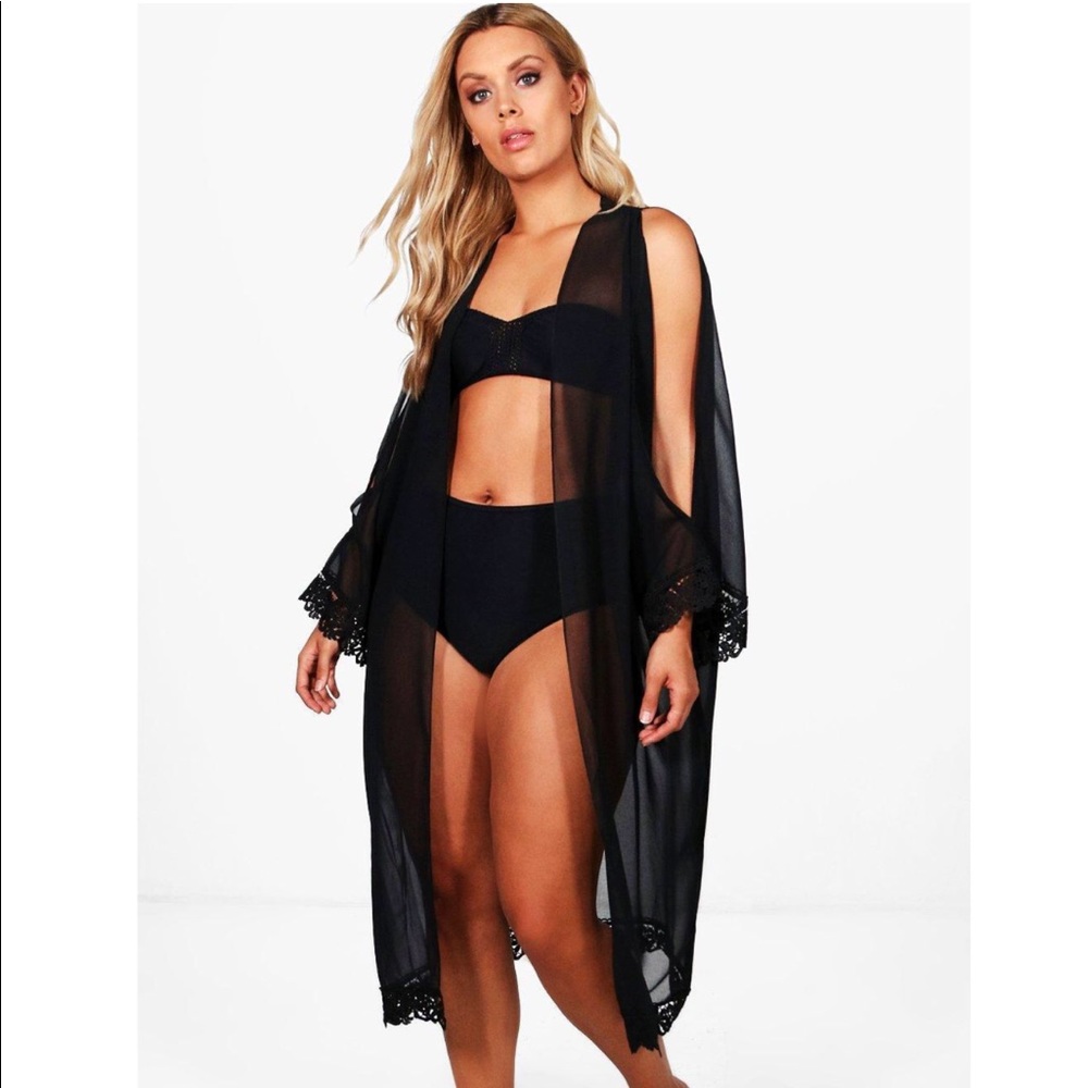 Black kimono 🔥🔥